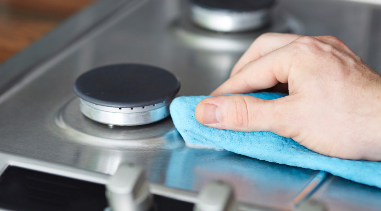 How To Remove Burnt Cloth From Stove Top