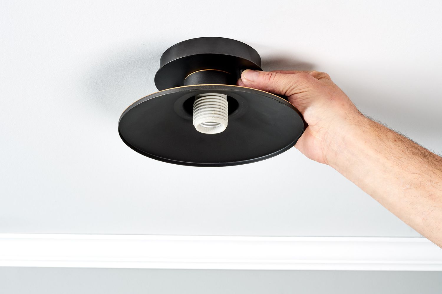 How To Replace Light Bulb Socket