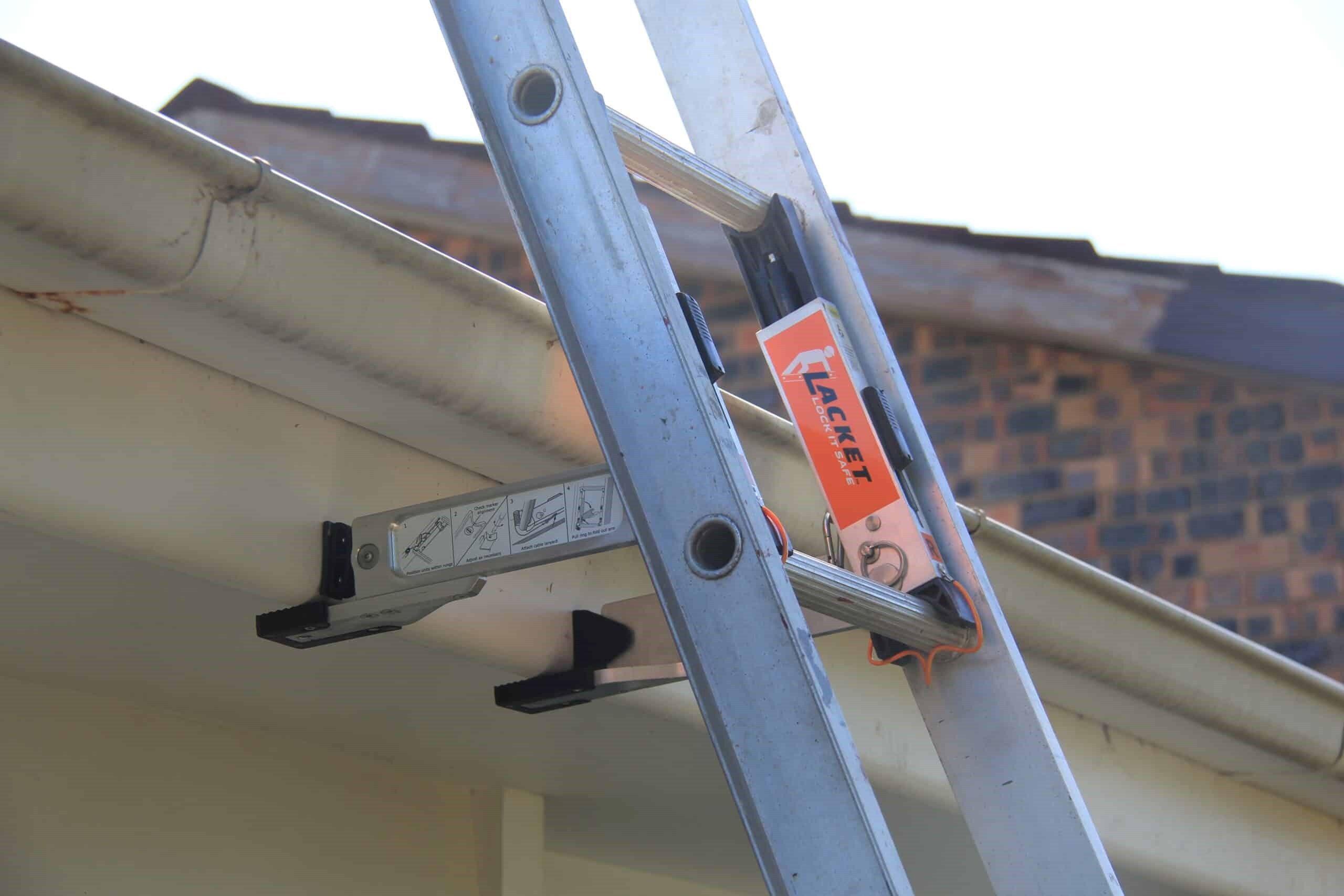 How To Secure A Ladder To A Roof