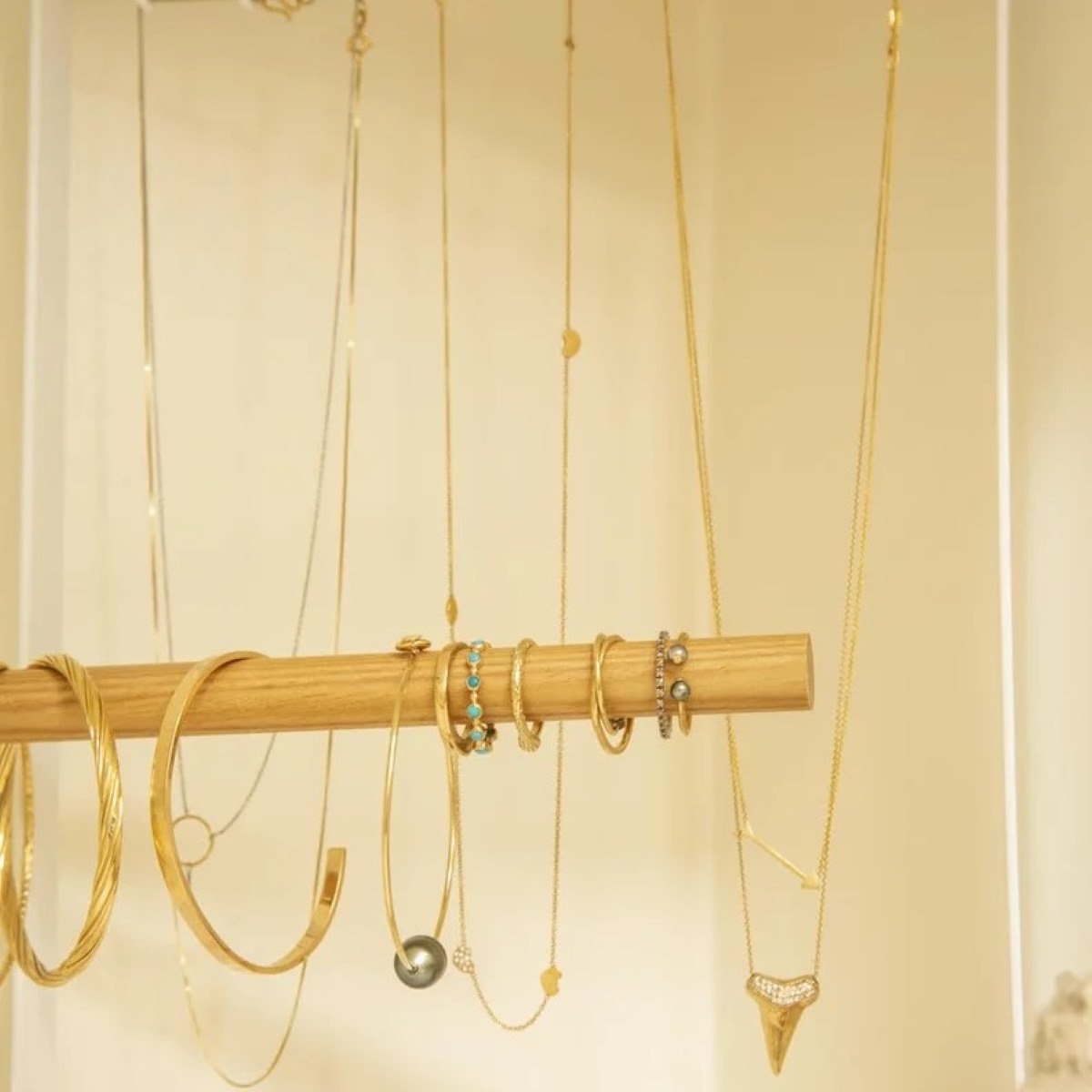 How To Store A Necklace Without Tangling