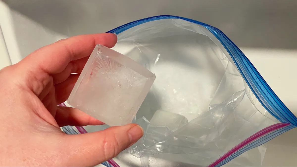 How To Store Bagged Ice In Freezer