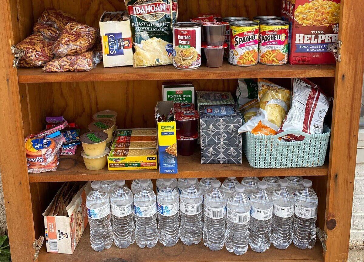 How To Store Bottled Water In Pantry