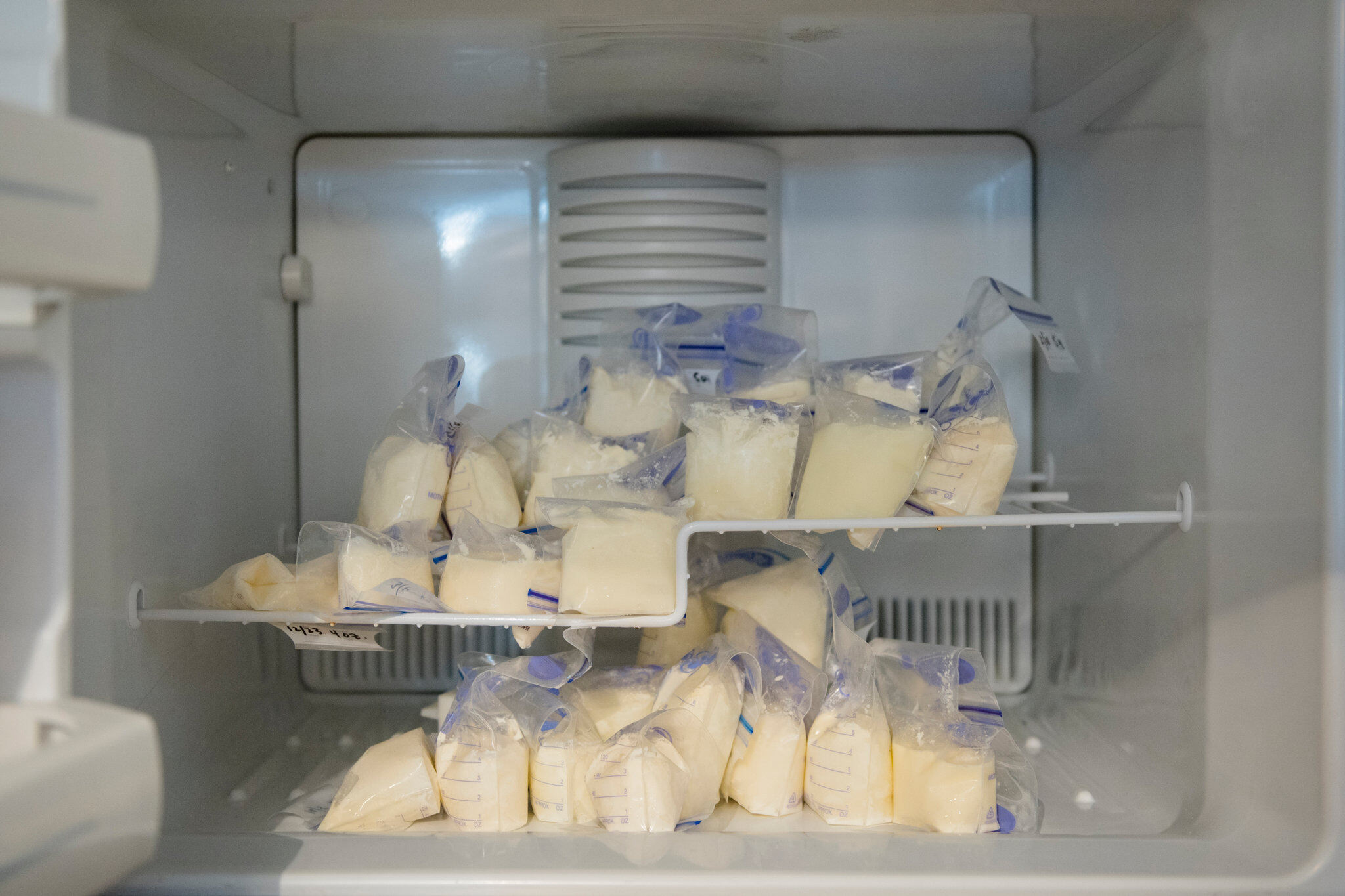 How To Store Breastmilk In Freezer