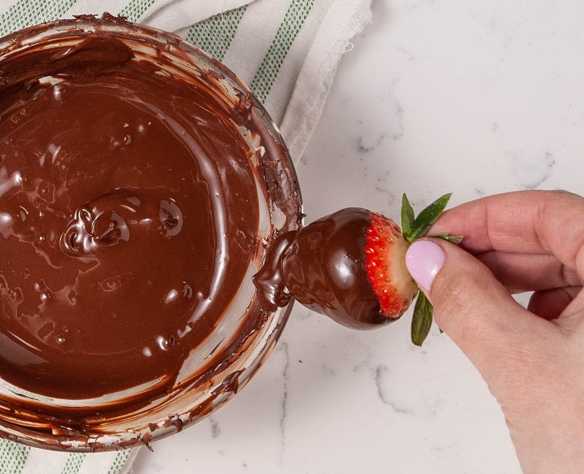 How To Store Chocolate Covered Strawberries After Dipping