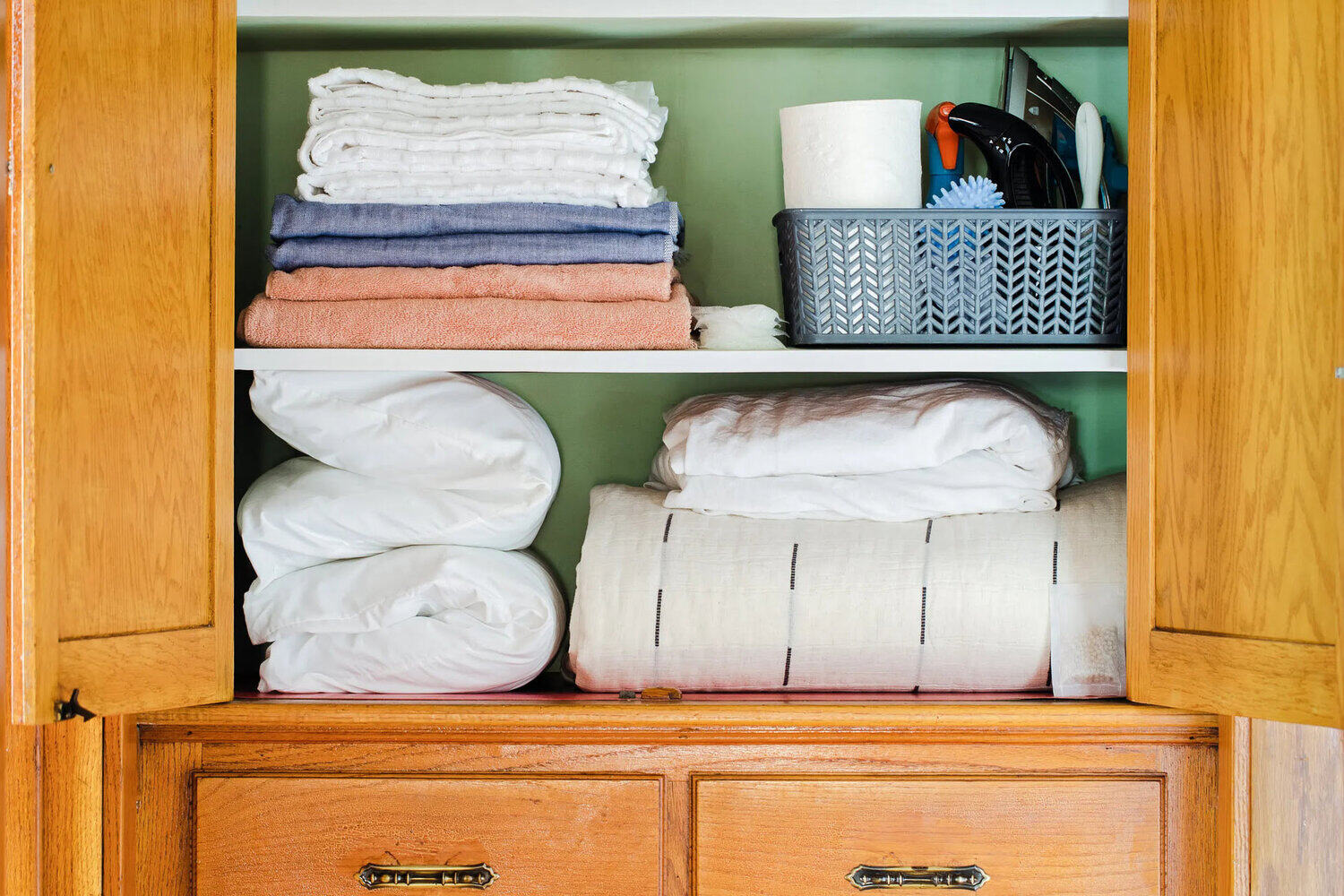 How To Store Comforters In Small Spaces