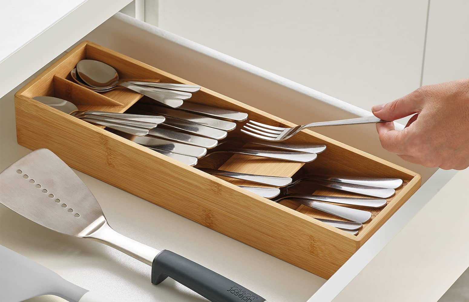 How To Store Flatware