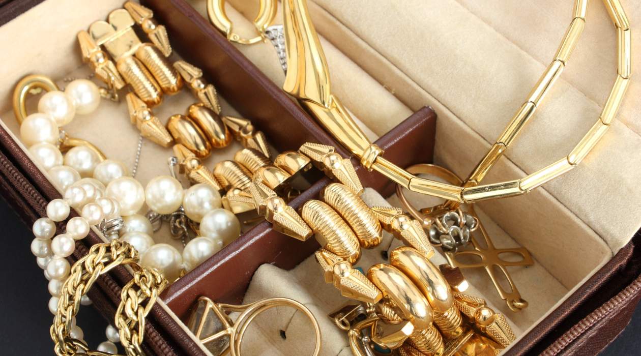 How To Store Gold Jewellery