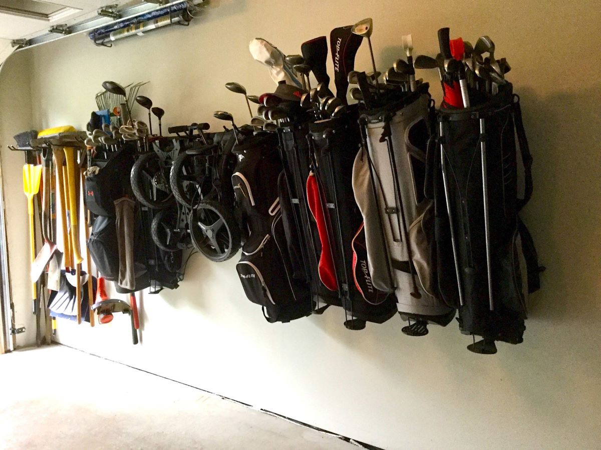 How To Store Golf Clubs
