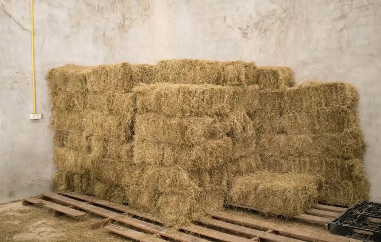 How To Store Hay