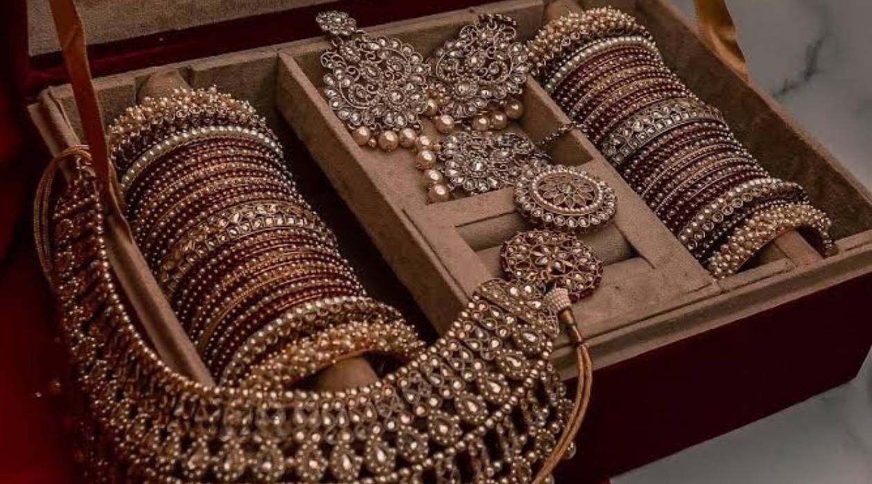 How To Store Indian Jewelry
