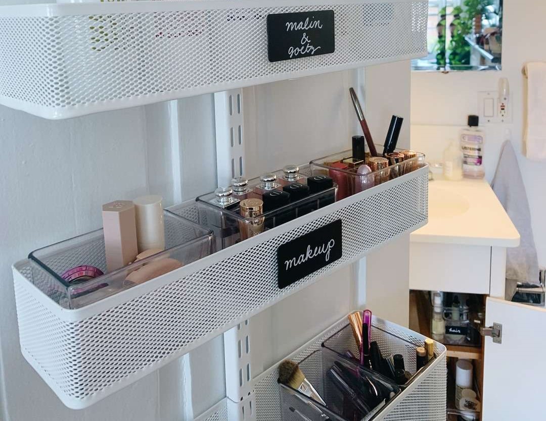 How To Store Makeup In Small Bathroom