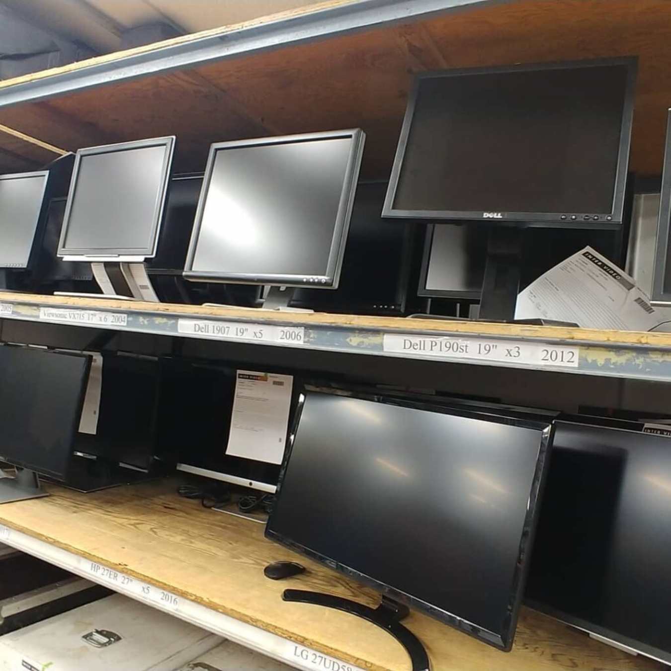 How To Store Monitors