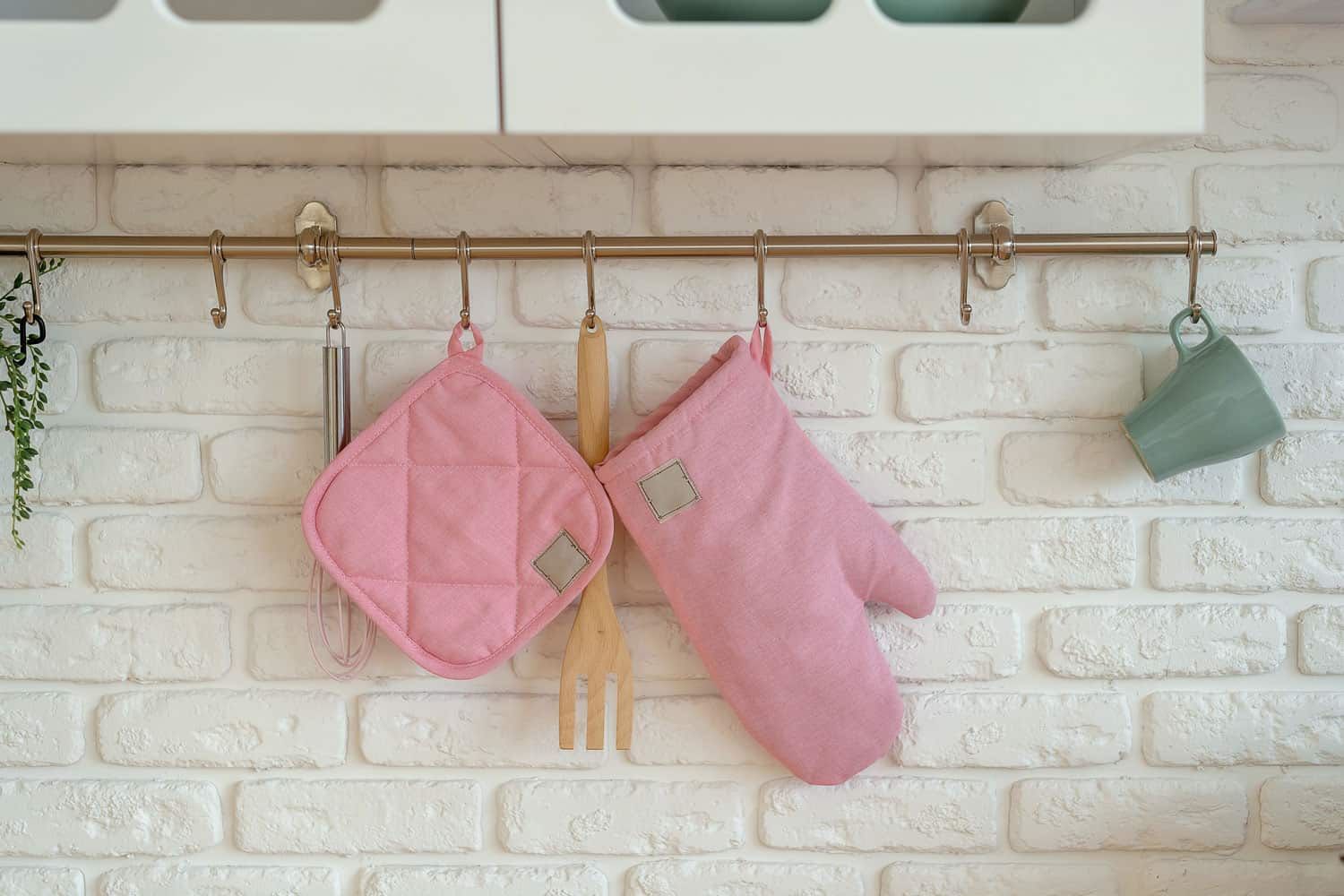 How To Store Oven Mitts