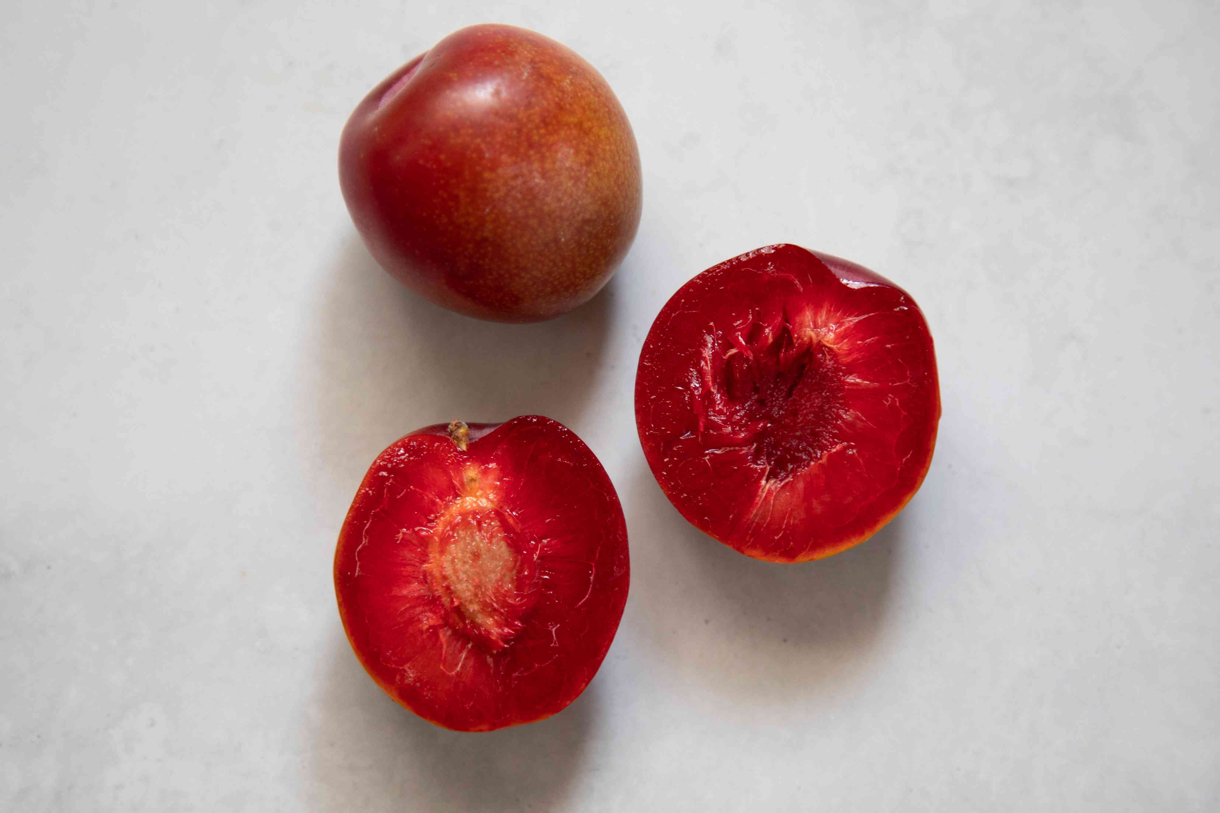 All About Plums - How to Pick, Prepare & Store