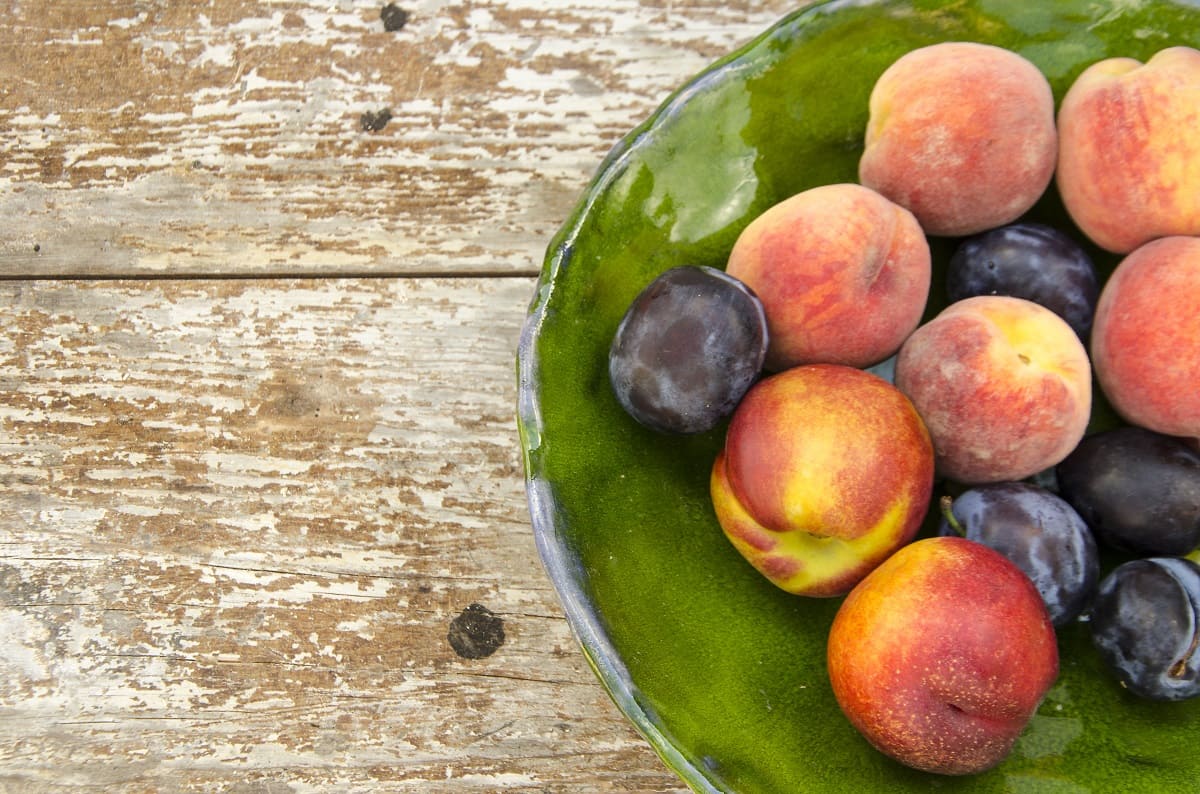 How To Store Plums And Peaches
