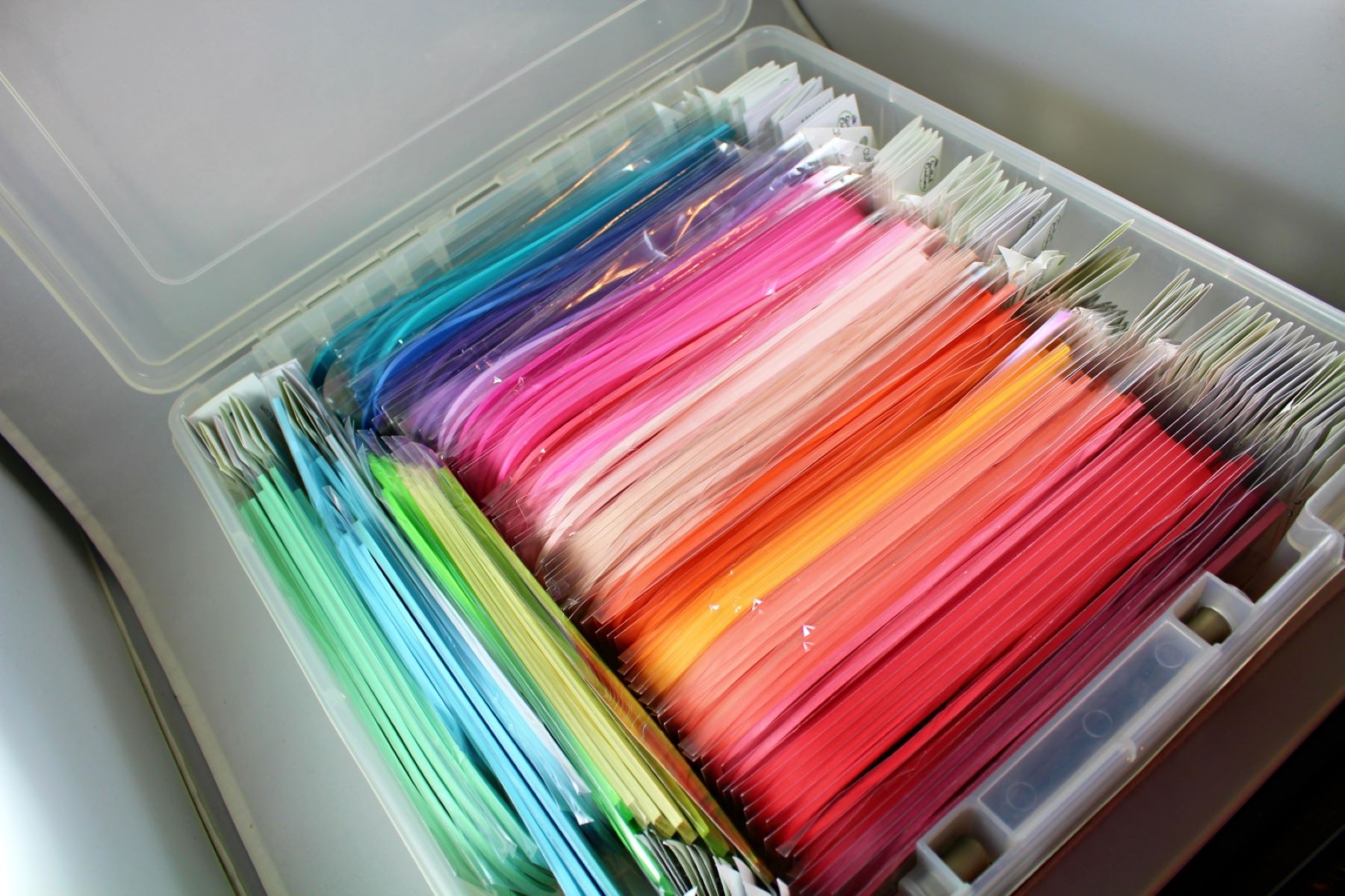 Easy Paper Strips Storage System - How to Organize and Store Paper Quilling  Strips 