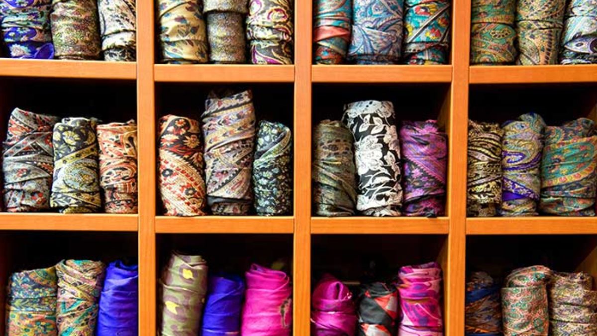 How To Store Scarves Without Wrinkling