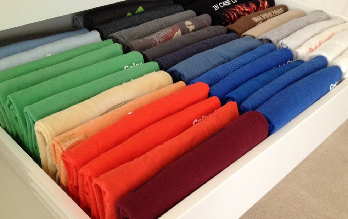How To Store T-Shirts Without Wrinkling