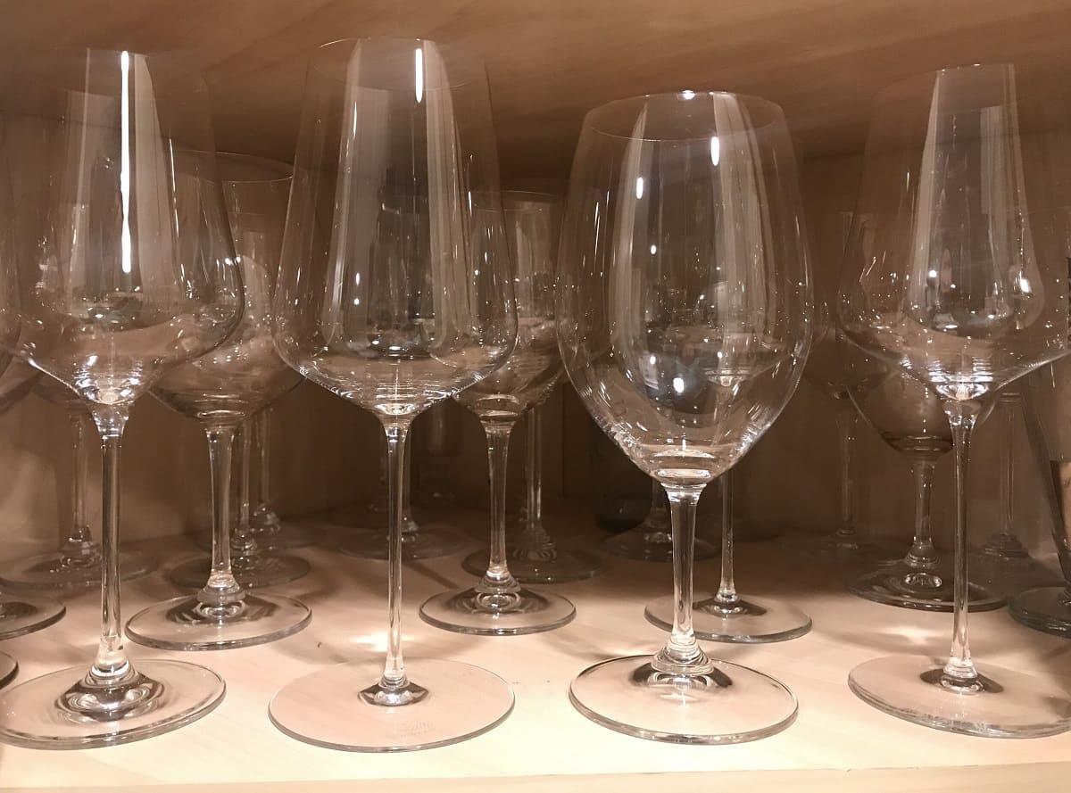 How To Store Wine Glasses