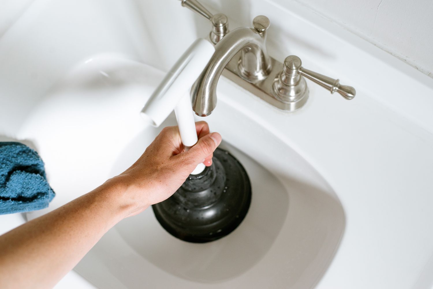 How To Unclog A Sink In Six Simple Steps