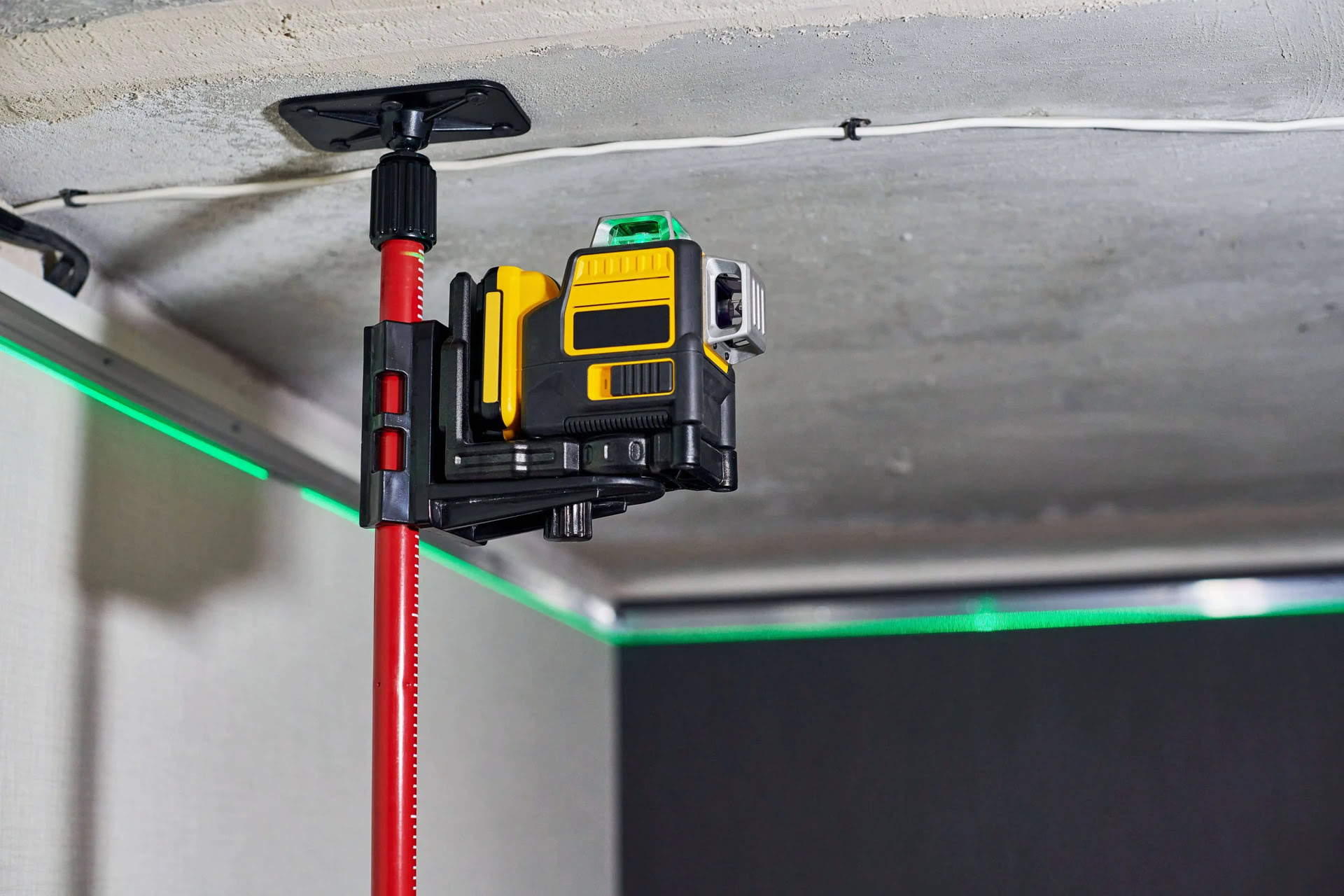 How To Use A Laser Level On Ceiling