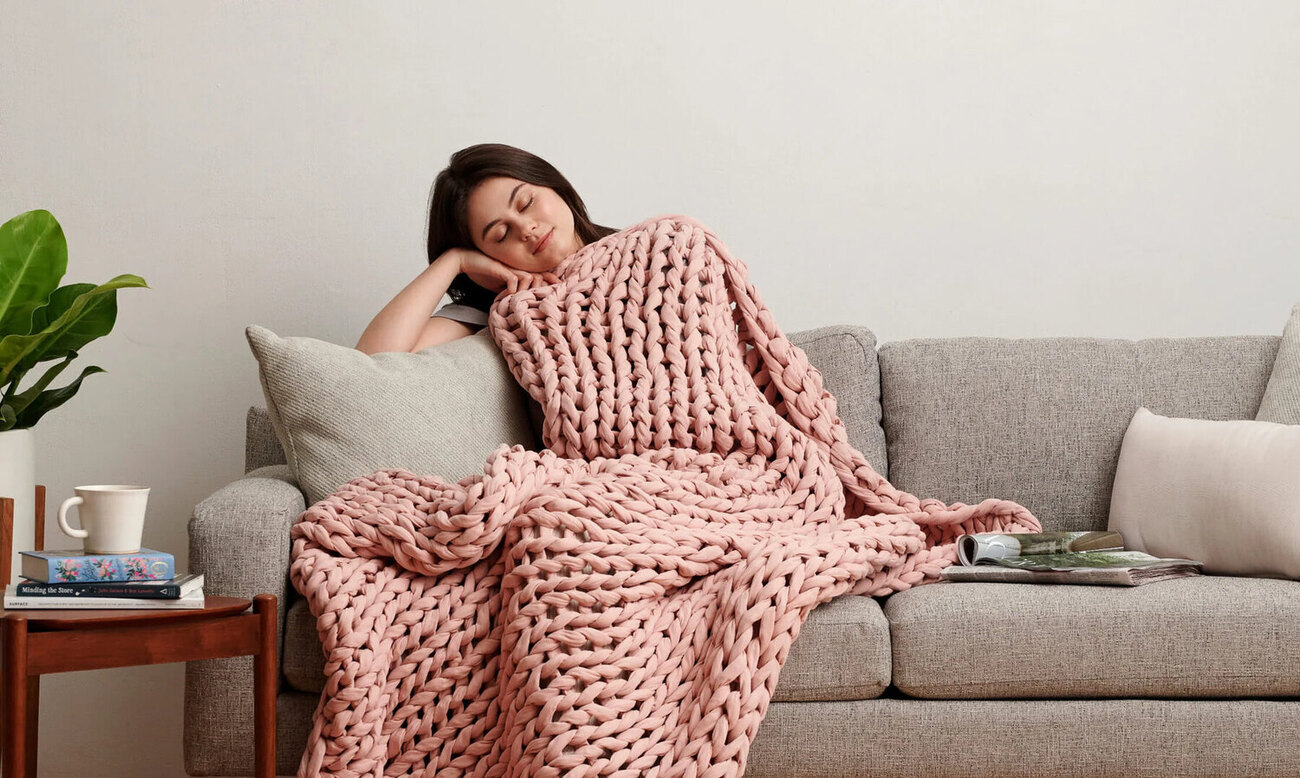 How To Wash A Weighted Blanket To Keep It Fresh And Snug