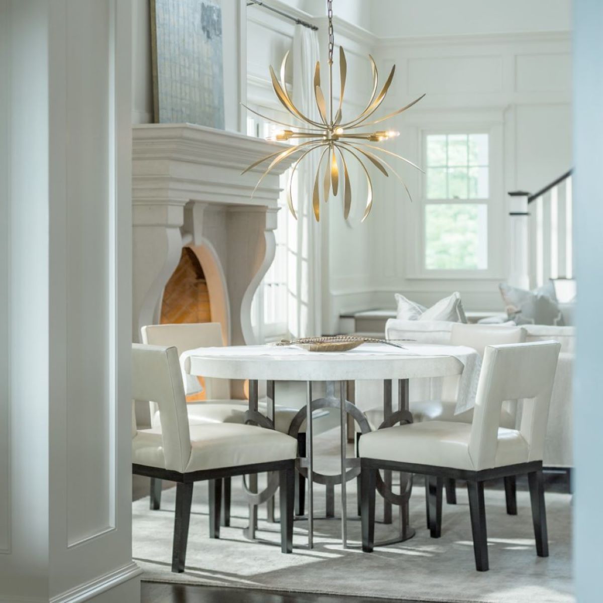 What Height Should A Dining Room Chandelier Hang
