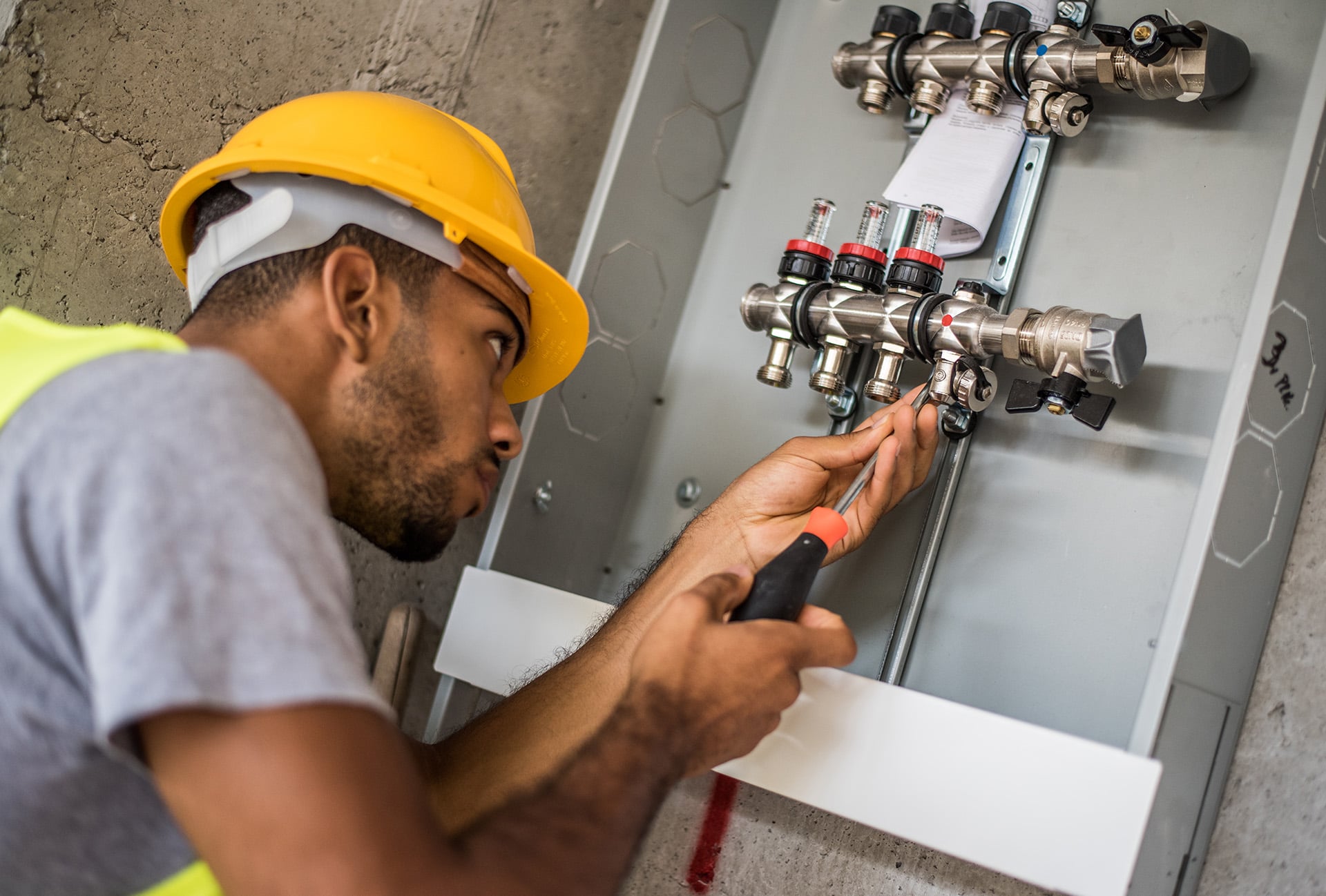 What Is A Plumbing Contractor