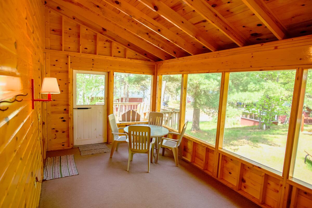 What Is A Screened Porch