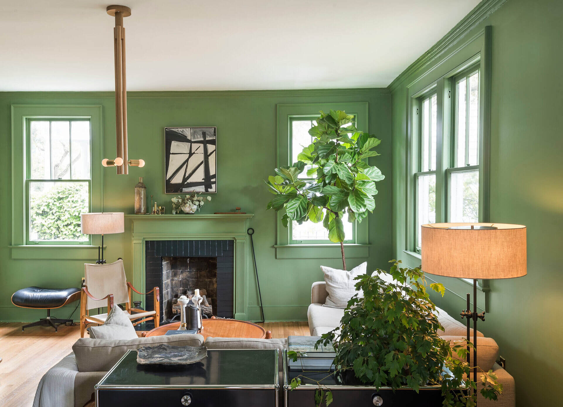 What Light Bulb Color Is Best For A Living Room