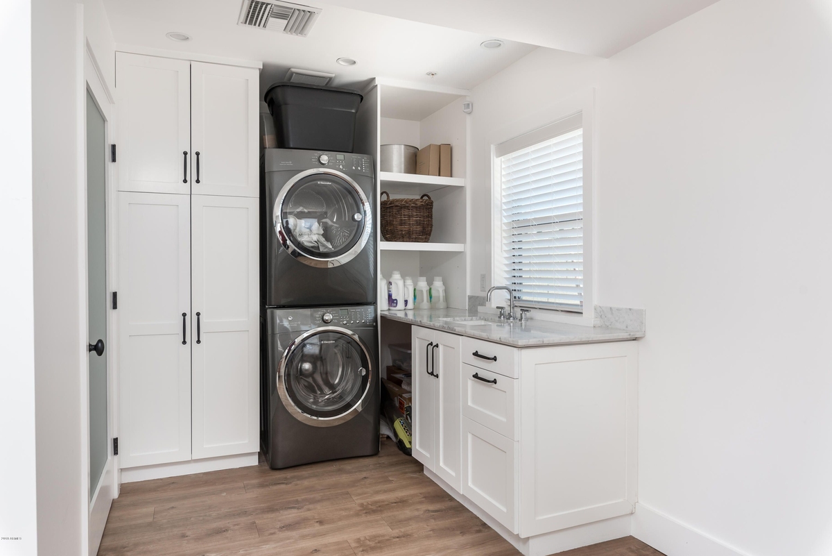 What Stacked Washer And Dryer Laundry Center Is Available Without Agitator