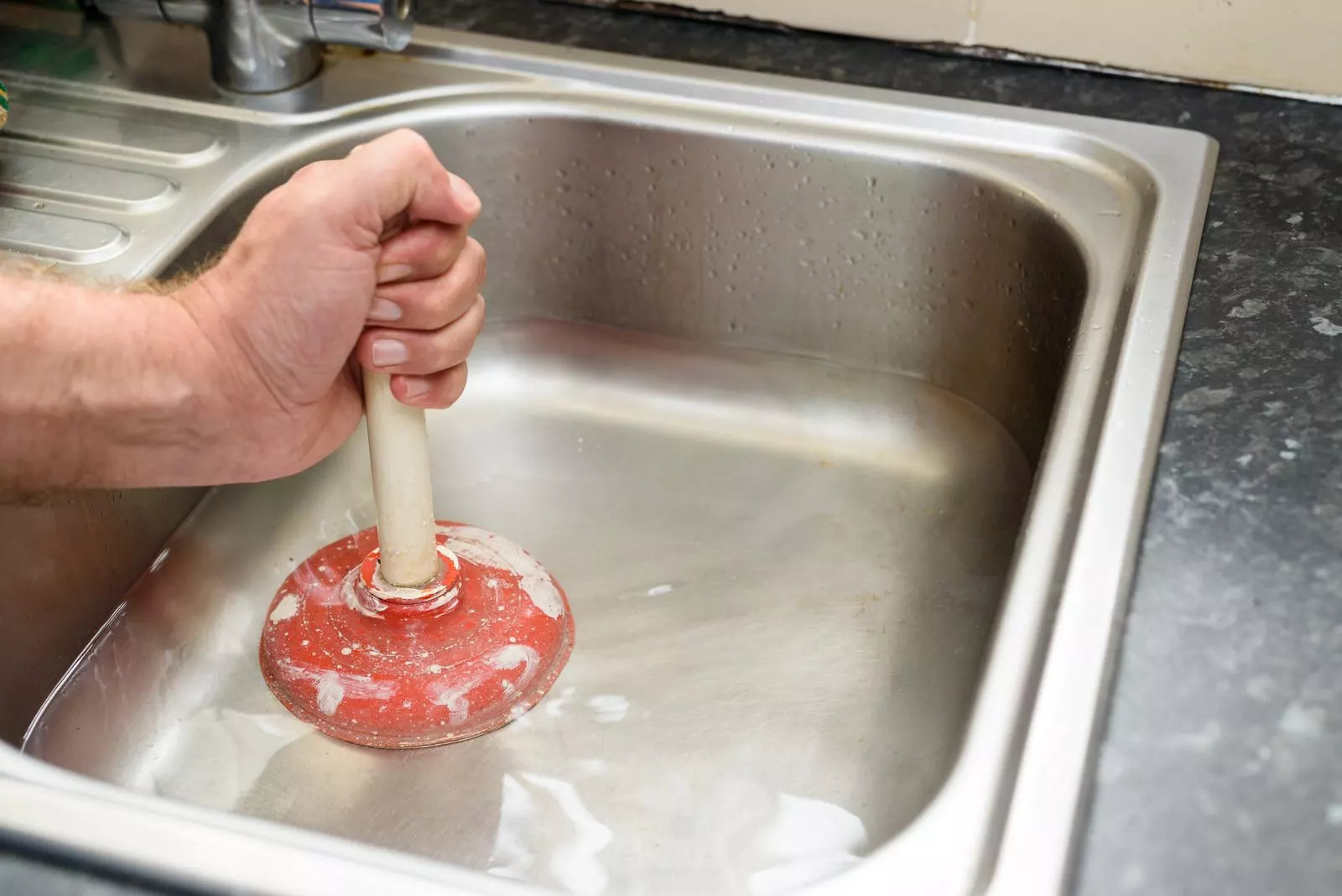 What To Do If The Sink Is Clogged