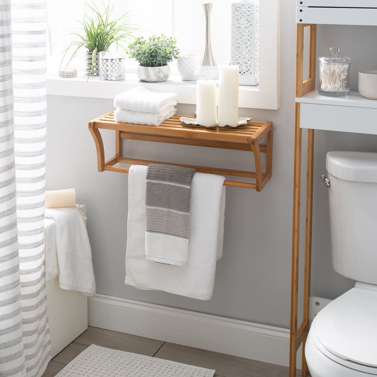 Where To Place Towel Bar In Small Bathroom