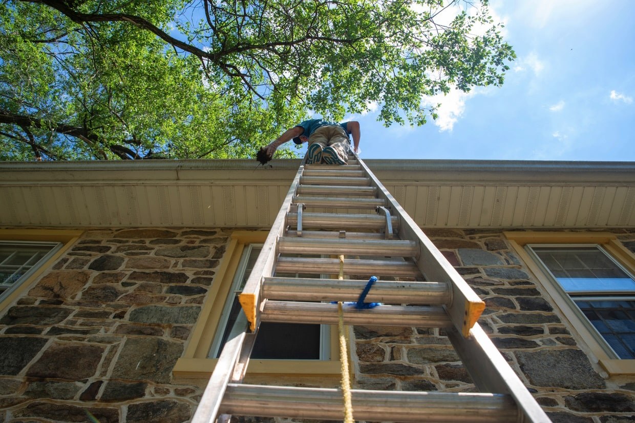 Which Action Is Potentially Hazardous While Raising An Extension Ladder