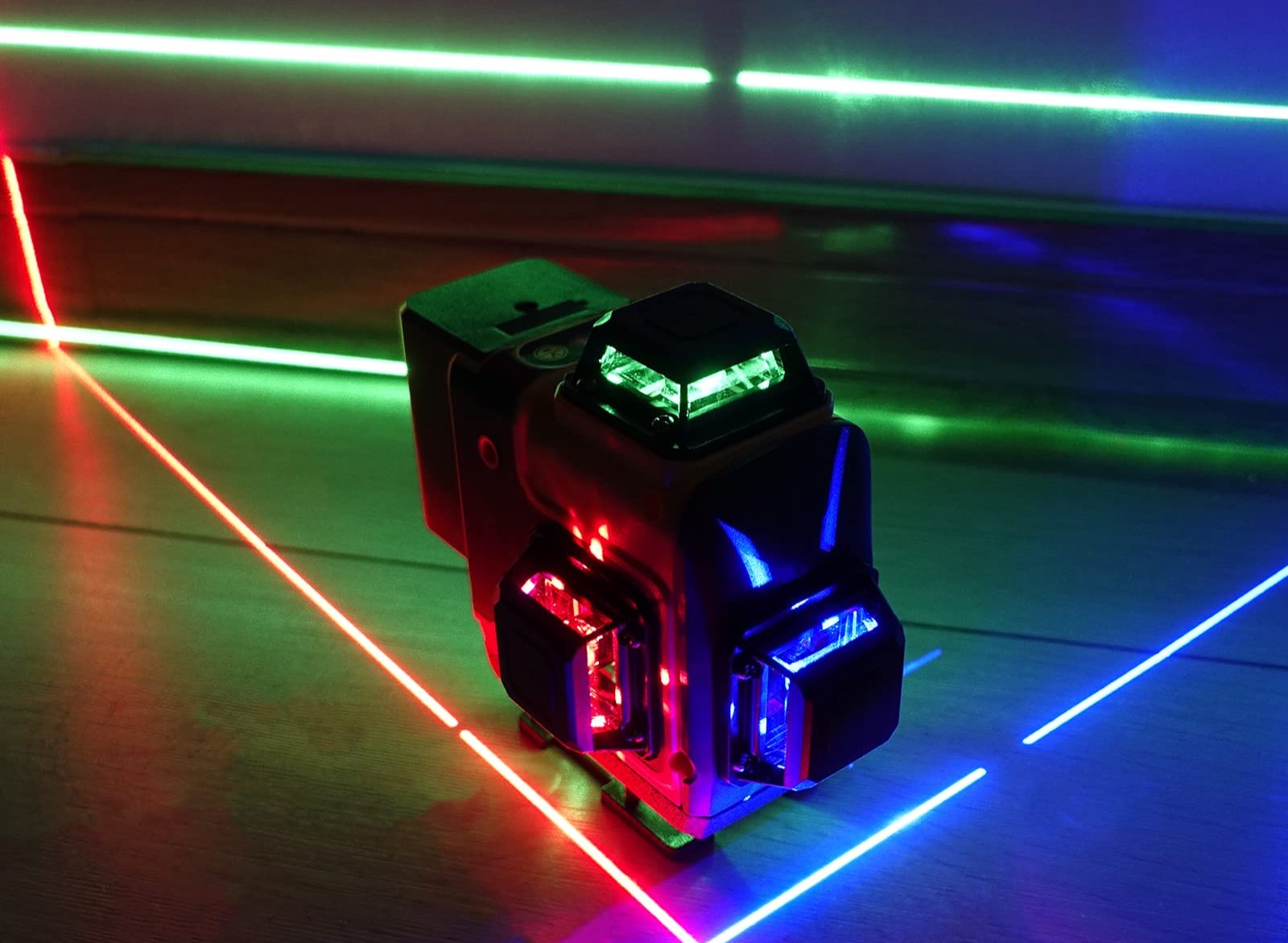 Which Is Better Between Red And Green Laser Level?