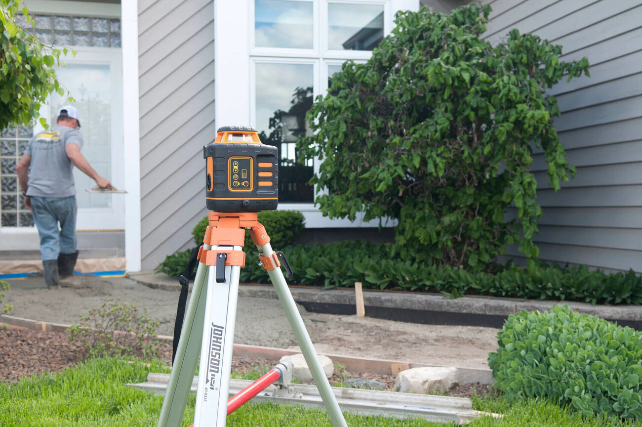 Which Laser Level Is Best For Outdoor Use