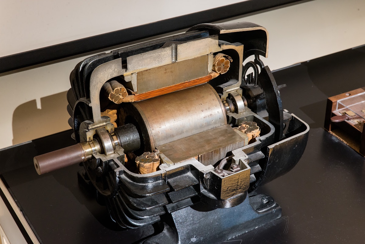 Who Invented The Ac Electric Motor