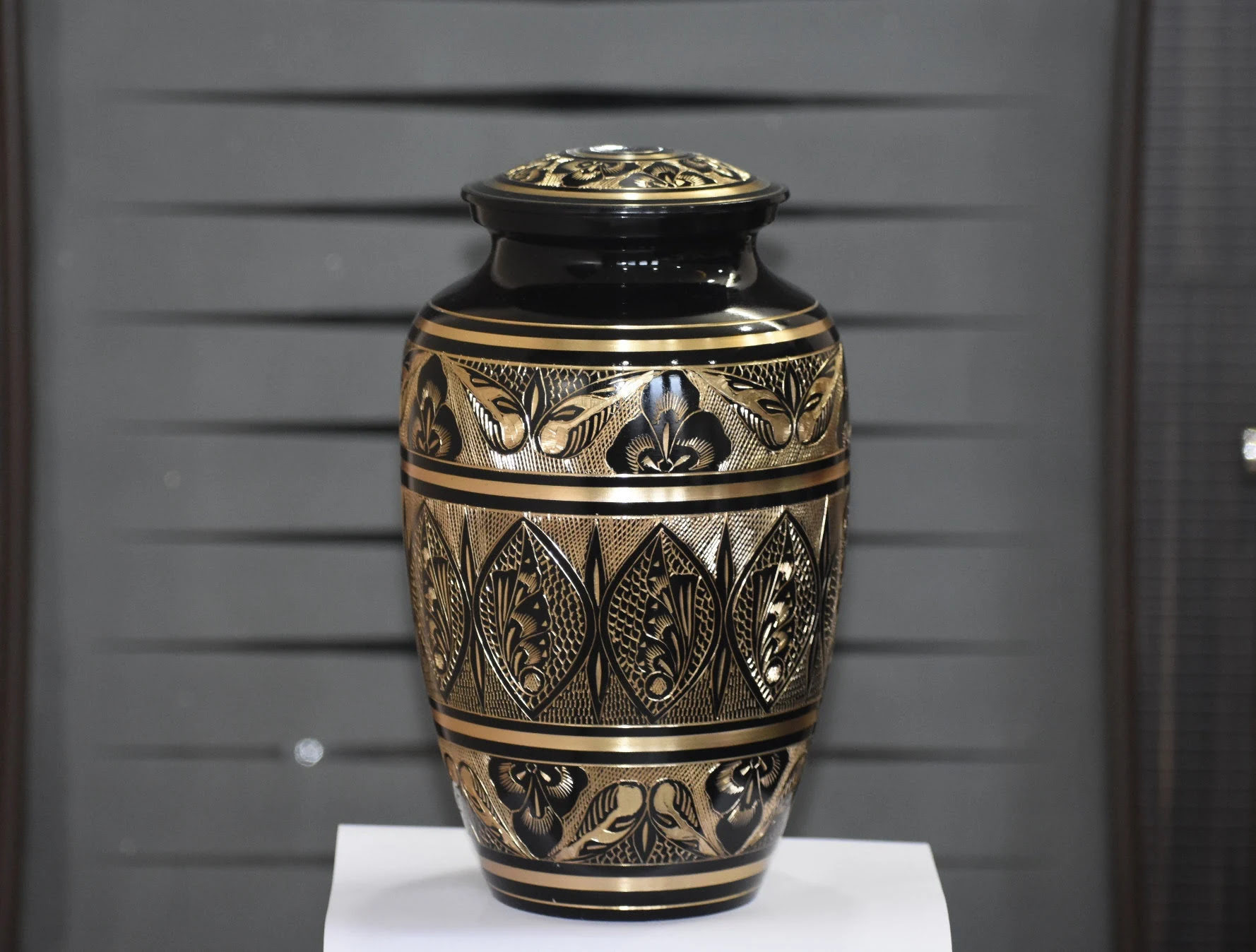 10 Amazing Funeral Urns For Ashes Adult For 2024