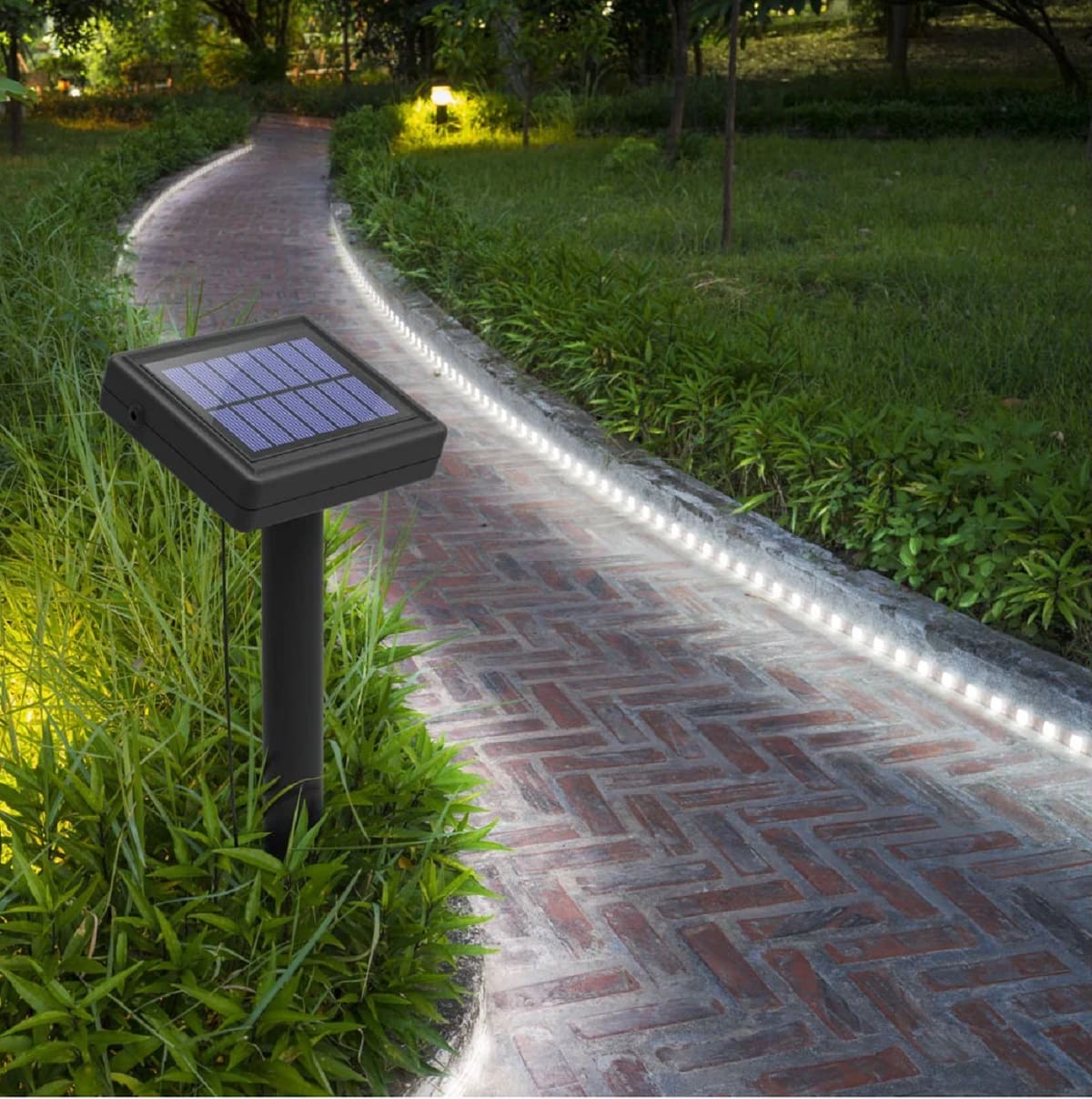 10 Amazing Solar LED Strips For 2024