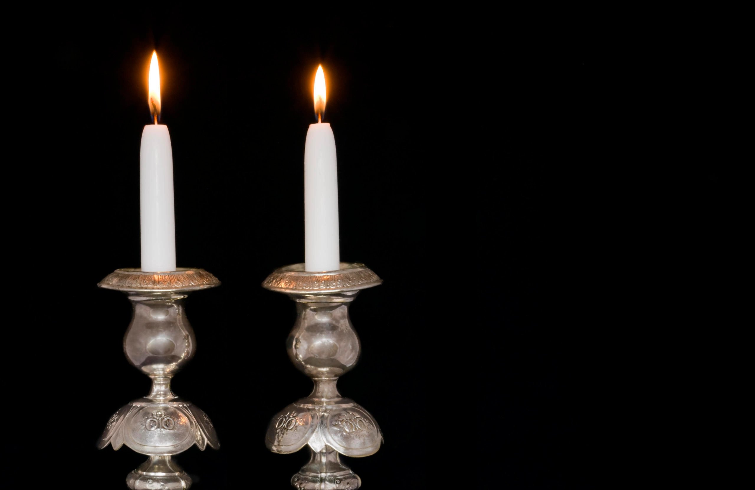 10 Best Shabbat Candles for 2024