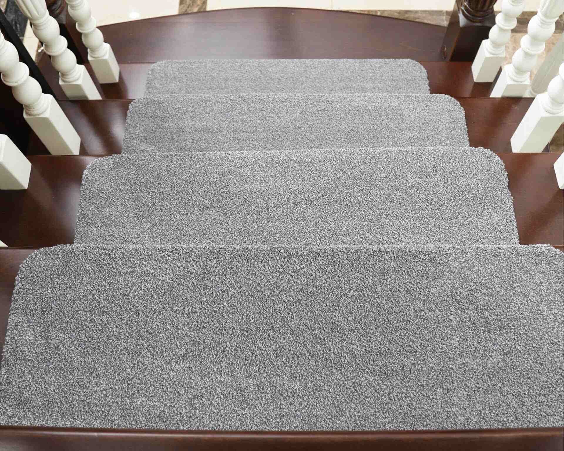 10 Incredible Stair Rugs for 2024