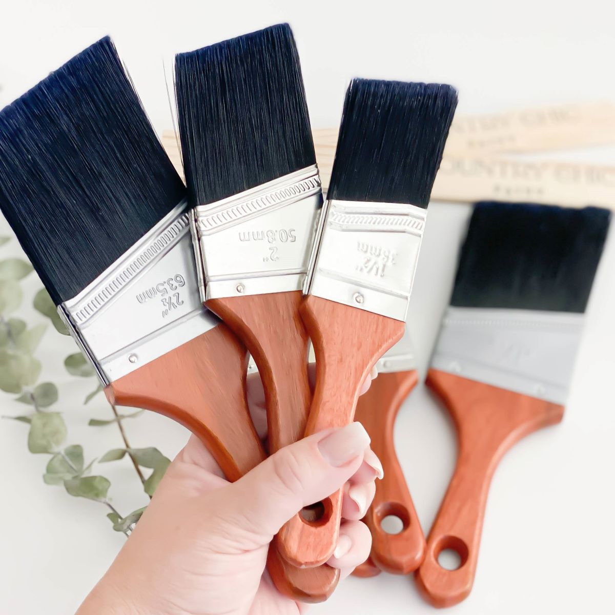 11 Best Short Handle Paint Brushes For 2024 Storables