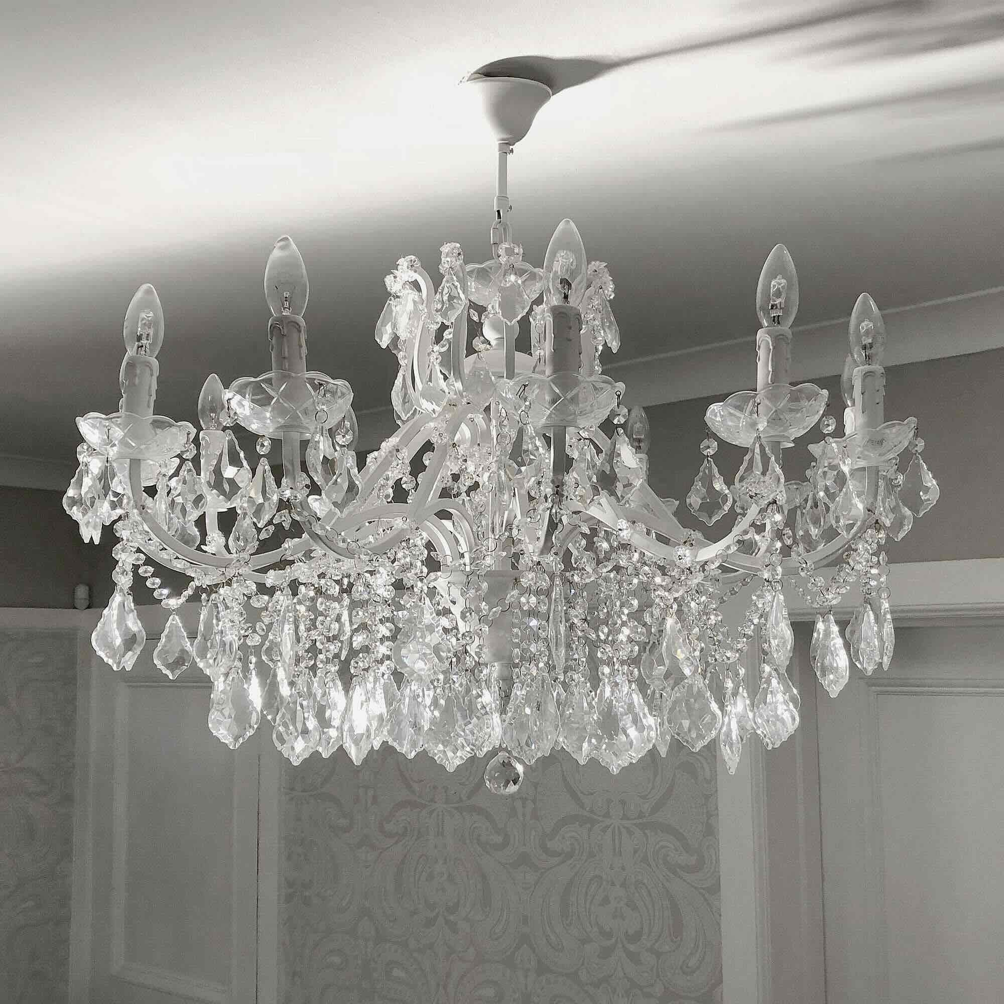 11 Unbelievable Glass Chandelier for 2024