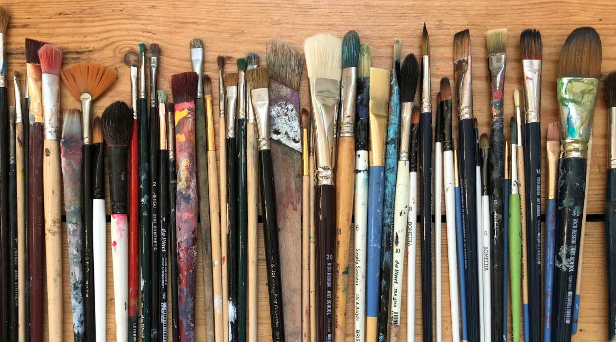 11 Best Art Paint Brushes For 2024