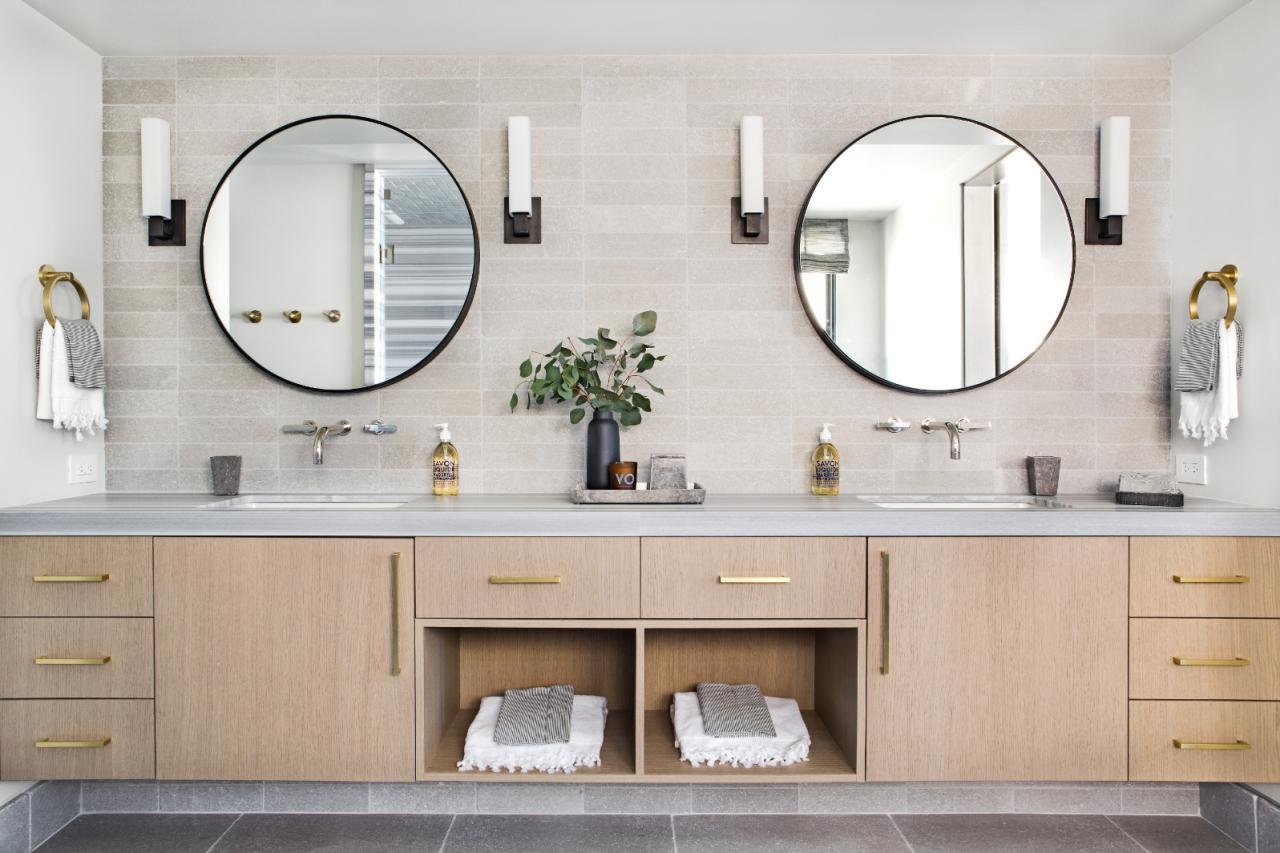 13 Unbelievable Bathroom Mirrors For 2023 1697384093 