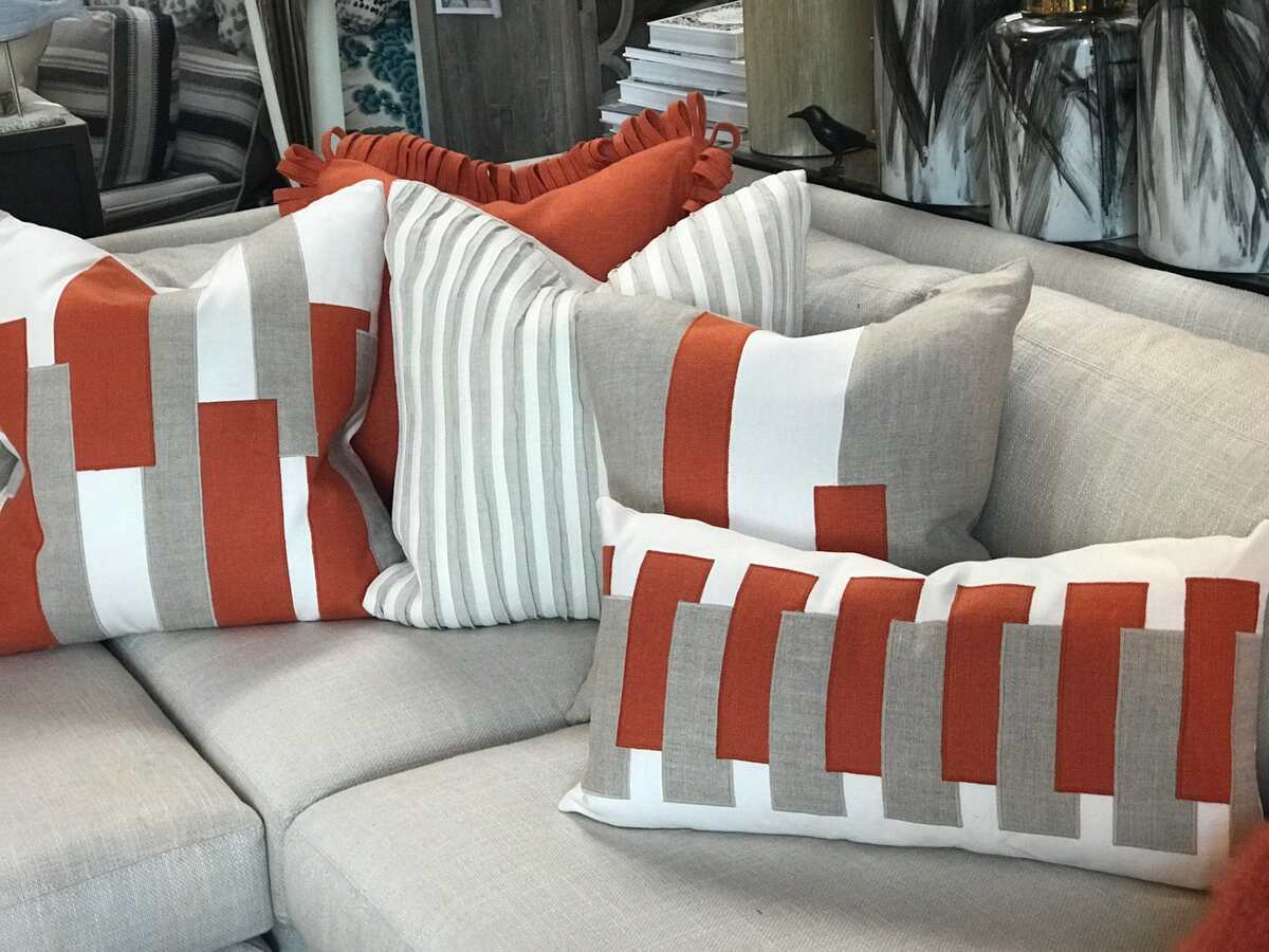 14 Amazing Large Throw Pillows for 2024