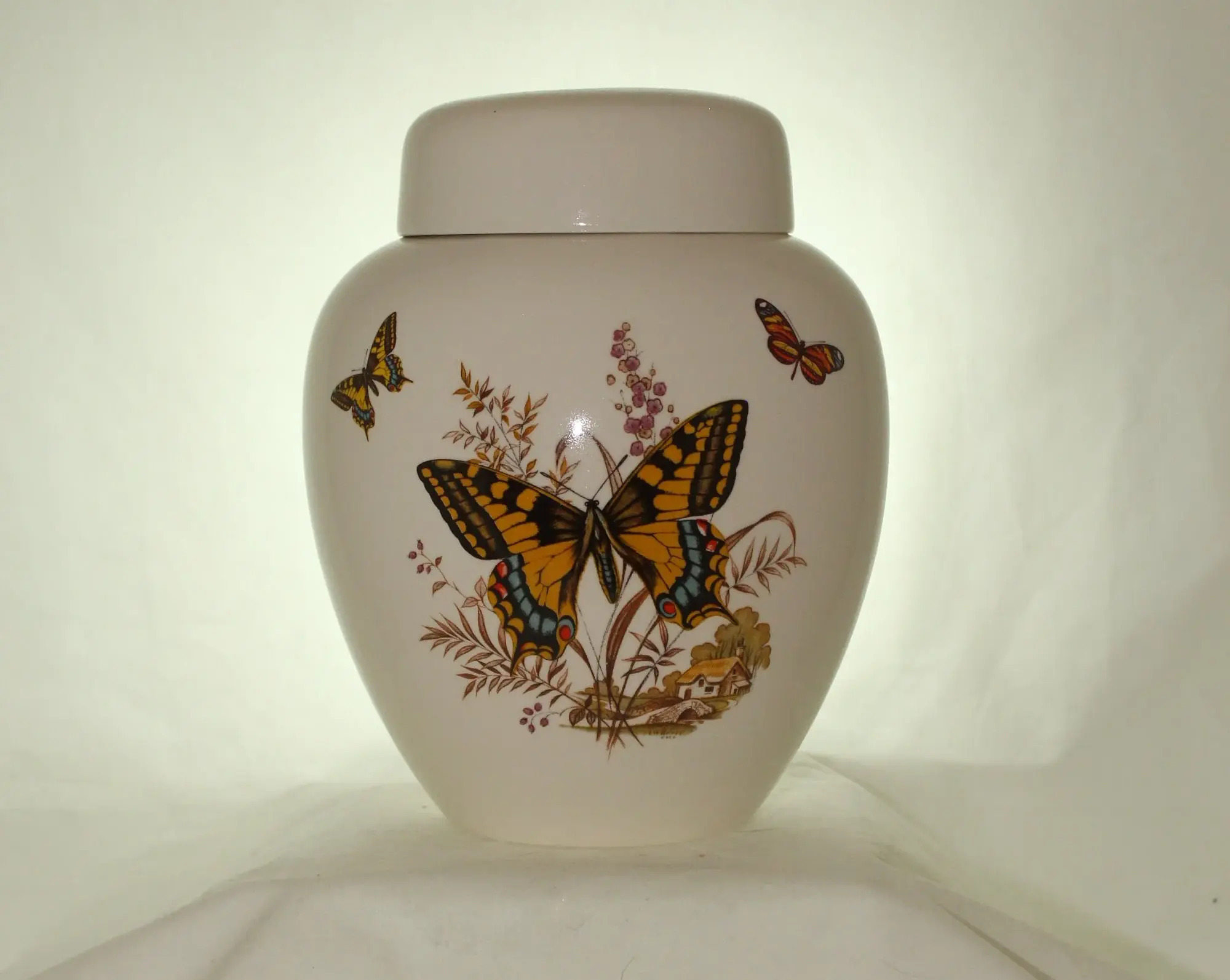 15 Amazing Cremation Urns With Butterflies For 2024