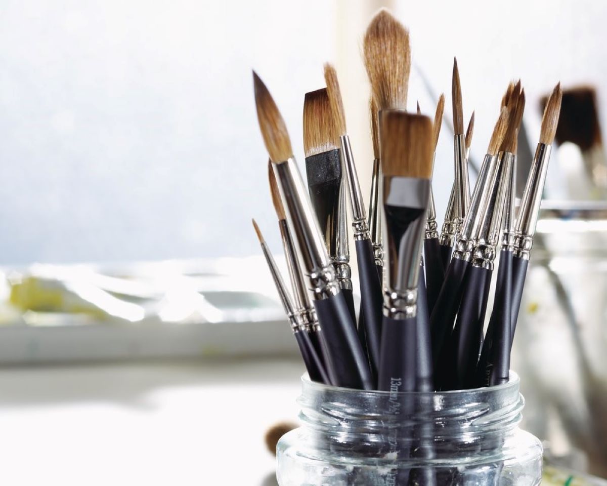 15 Best Winsor And Newton Paint Brushes For 2023