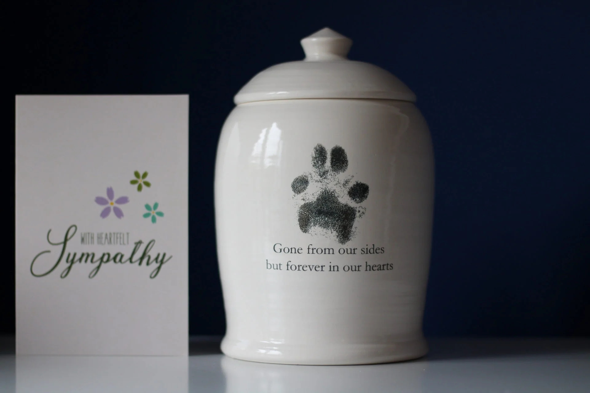 8 Best Cremation Urns For Dogs For 2024
