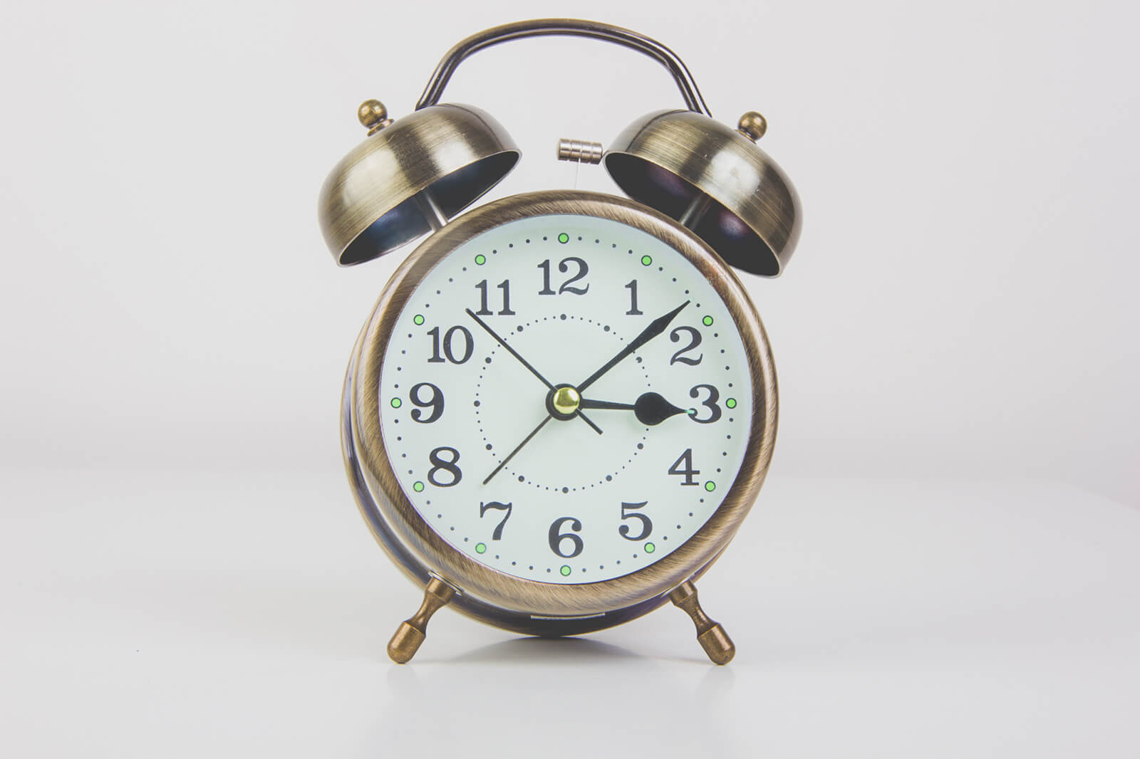 8 Incredible Retro Alarm Clock for 2023